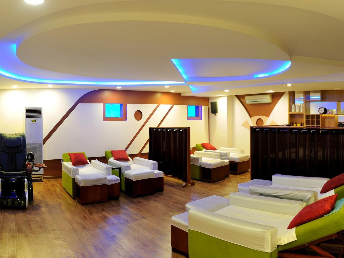 Elios Hotel Ho Chi Minh City Bagian luar foto
