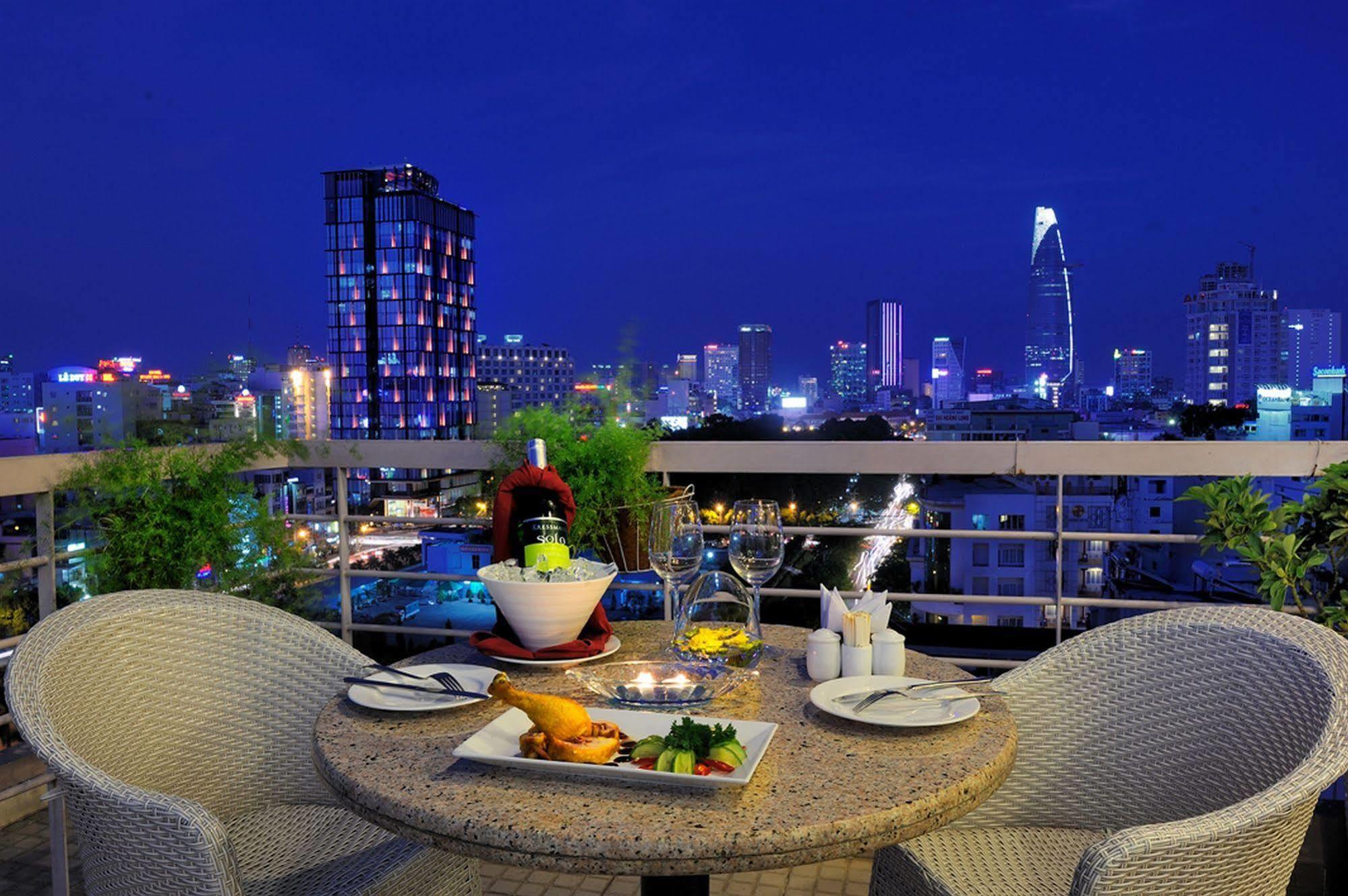 Elios Hotel Ho Chi Minh City Bagian luar foto